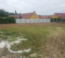 Terre &eacute;tal&eacute;e