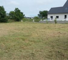 &ccedil;a fait plaisir de le pr&eacute;parer....

petit coup de propre sur le terrain