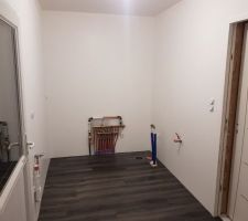 Sol et peinture du cellier