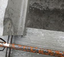 Arase étanche ... fendillée par une poutrelle