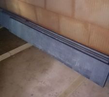 Les seuils en pierre bleue sont arriv&eacute;s