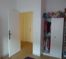 La chambre de la fille de 6 ans