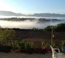 Vue du salon un matin... J'aime bien être au dessus des nuages :)