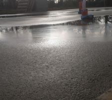 Impacts des gouttes de pluie sur le béton de la dalle ?