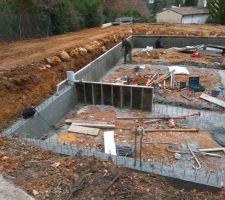 Vide sanitaire en beton banch&eacute; (80cm)