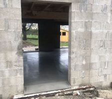 Dalle flottante fait