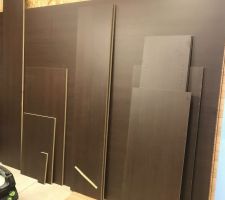 Fabrication sur mesure de l'aménagement du dressing en mélaminé chêne de fil brun