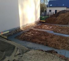 Début du terrassement. ENFIN!