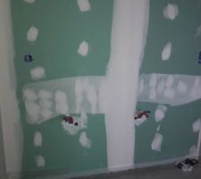 Emplacement meubles SDB des enfants