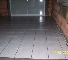 Depart oppos&eacute; a la porte d'ent&eacute;e