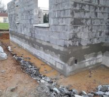 Deuxieme couche partielle d'enduit !