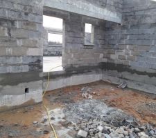 Deuxieme couche partielle d'enduit !