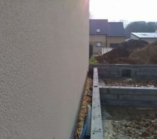 Du cot&eacute; mitoyen!!!