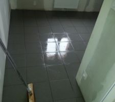 Carrelage fini dans cette pièce