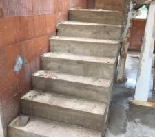 Escalier béton