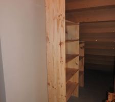 Aménagement sous escalier