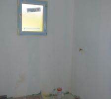 Sous couche et peinture salle de bain