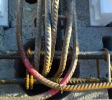 Plancher chauffant coulé dans la dalle de compression