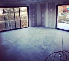 Pose du carrelage terminée, bientôt les plinthes