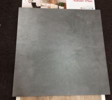 Bonjour, après notre rendez-vous au showroom du carreleur qui a duré un plus de 2h, nous avons eu le coup coeur sur un carrelage gris satiné rectifié 60*60 pour tout le rez-de chaussée. 

Pour la salle de bain et les toilettes de l'étage ça sera parquet imitation carrelage couleur bois.

Nous avons également choisis les faïences pour la salle de bain.

Nous attendons maintenant le devis ^^