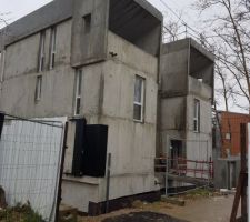 Les Maisons