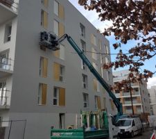 Rue J poses volets coulissant