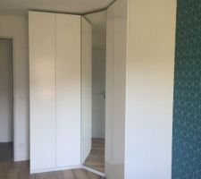 Dressing d'angle dans notre chambre