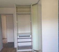 Dressing d'angle dans notre chambre