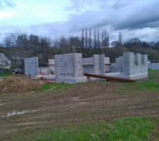 &Eacute;l&eacute;vation des murs du rez de chauss&eacute;e