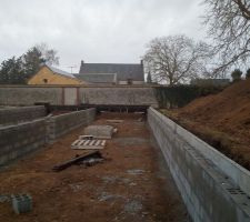 Joint parpaing et ciment sous planelles