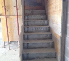 Escalier droit + 1/4 de tour &agrave; gauche