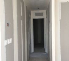 Ratissage plafond couloir