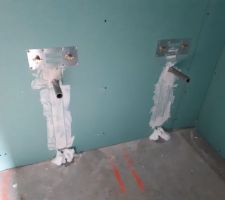 Arrivées et évacuations d'eau de notre salle d'eau