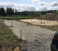 Decapage et chemin cailloux pour les engins