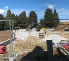 Vu panoramique de l'entr&eacute;e du lotissement, travaux en cours