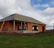 Pose écran sous toiture