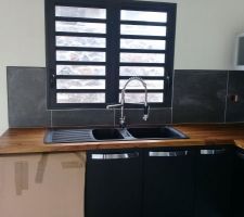 Cuisine noire et bois