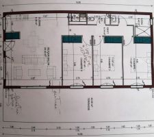 1er plan : c'est bof, bof ... Rappel : le PLU m'oblige à respecter de mettre la maison en alignement de voirie et sur une des limites séparatives !
Maison mal organisée ...