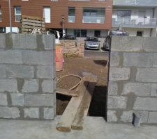 La porte d'entr&eacute;e, vue de l?int&eacute;rieur.