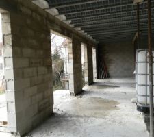 Salon salle &agrave; manger cuisine chambres des enfants