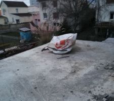 La terrasse devant la salle &agrave; manger