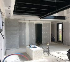 Bandes faites, on attaque le ponçage!