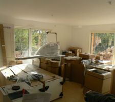 Arriv&eacute;e de la cuisine et baignoire