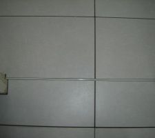 Joint de d&eacute;solidarisation au niveau des portes.