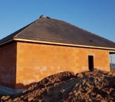 Installation écran sous toiture et démarrage de la couverture