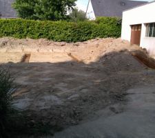 20-06-2017 Réalisation des fouilles et ferraillage des fondations.