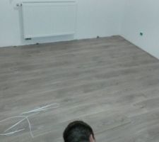 Pose du parquet flottant à l'étage