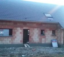 Appuis fen&ecirc;tre pos&eacute; en 1 journee juste apr&egrave;s les tuiles.