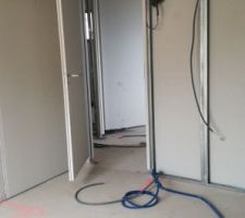 Avancement des poses de plaques Fermacell (1 des 3 chambres)