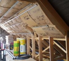 Mise en place laine de verre plafond et rampant